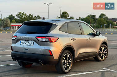 Внедорожник / Кроссовер Ford Escape 2022 в 