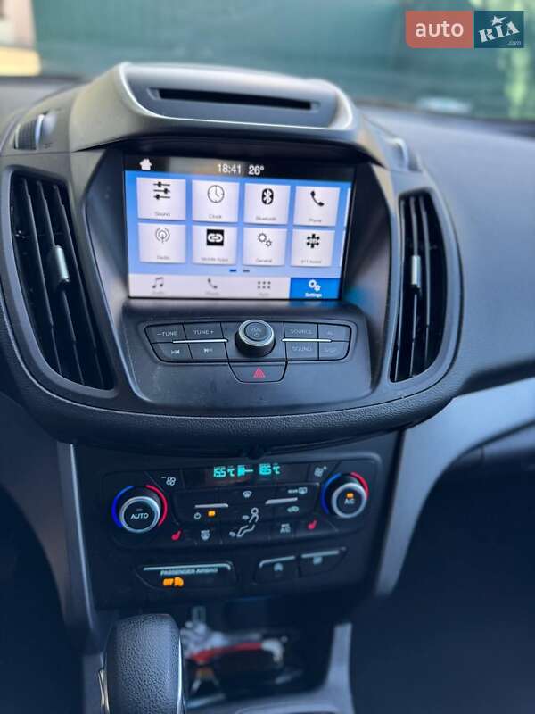 Внедорожник / Кроссовер Ford Escape 2018 в Дубно