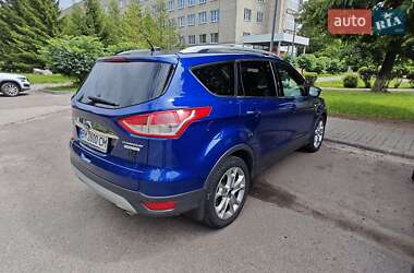 Внедорожник / Кроссовер Ford Escape 2013 в 