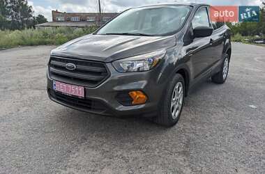 Позашляховик / Кросовер Ford Escape 2019 в Ромнах