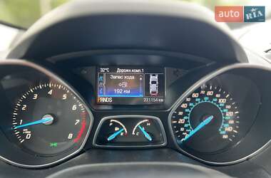 Внедорожник / Кроссовер Ford Escape 2013 в 