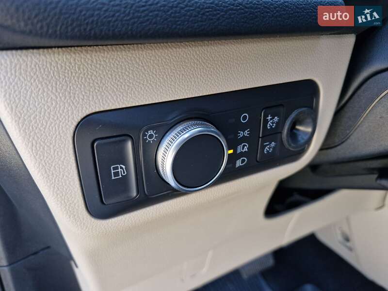 Внедорожник / Кроссовер Ford Escape 2021 в Николаеве