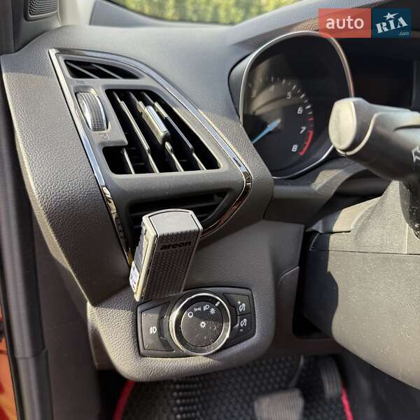 Внедорожник / Кроссовер Ford Escape 2014 в Новомиргороде