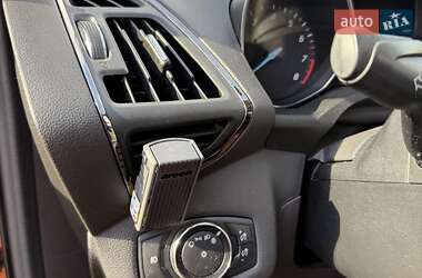 Внедорожник / Кроссовер Ford Escape 2014 в 
