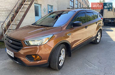 Внедорожник / Кроссовер Ford Escape 2017 в Хмельницком