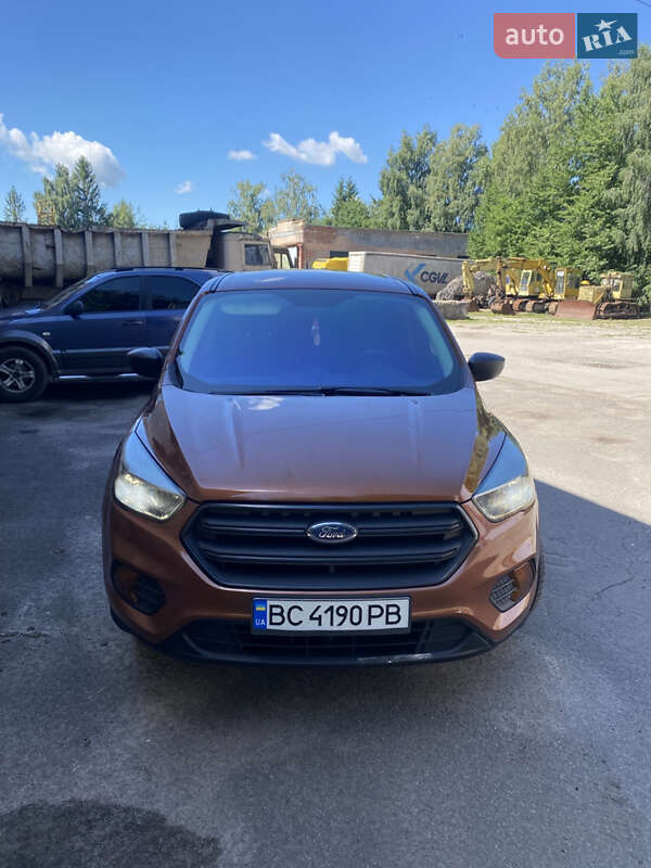 Внедорожник / Кроссовер Ford Escape 2017 в Хмельницком
