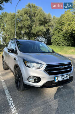 Позашляховик / Кросовер Ford Escape 2016 в Богородчанах