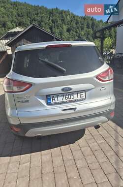 Внедорожник / Кроссовер Ford Escape 2015 в 