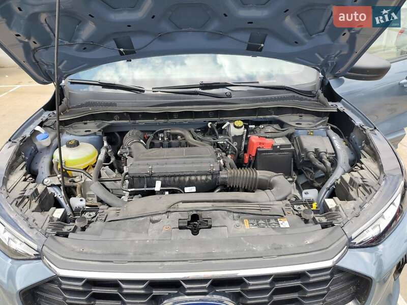 Внедорожник / Кроссовер Ford Escape 2023 в Луцке