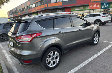 Внедорожник / Кроссовер Ford Escape 2014 в 