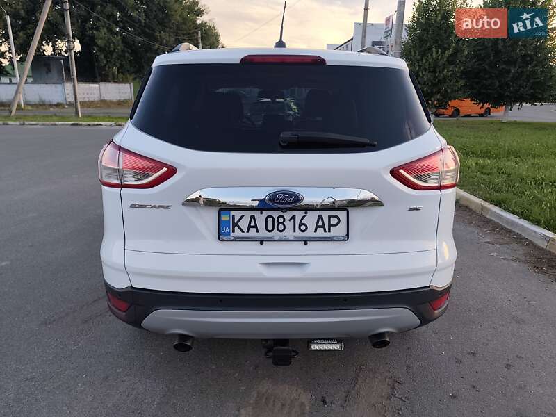 Позашляховик / Кросовер Ford Escape 2016 в Бучі