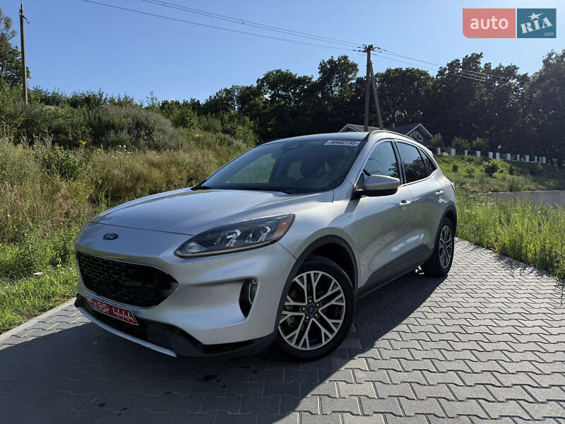 Внедорожник / Кроссовер Ford Escape 2020 в 