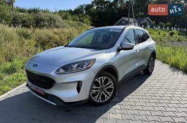 Внедорожник / Кроссовер Ford Escape 2020 в 
