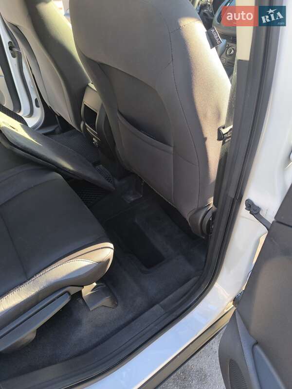 Внедорожник / Кроссовер Ford Escape 2013 в Виннице