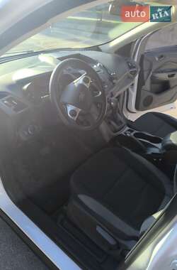 Внедорожник / Кроссовер Ford Escape 2013 в 
