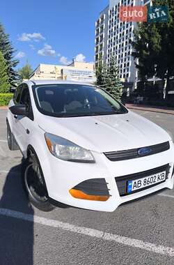Внедорожник / Кроссовер Ford Escape 2013 в 