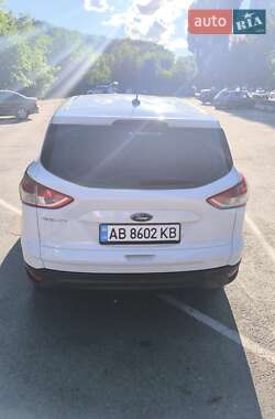 Внедорожник / Кроссовер Ford Escape 2013 в 