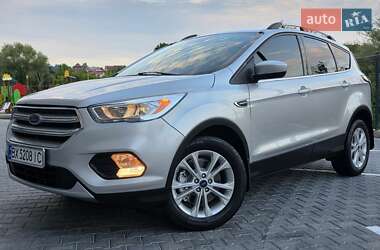 Позашляховик / Кросовер Ford Escape 2017 в Хмельницькому