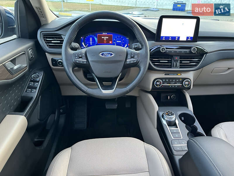 Позашляховик / Кросовер Ford Escape 2020 в Василькові