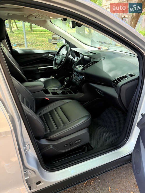Внедорожник / Кроссовер Ford Escape 2017 в Днепре фото 12 Внедорожник / Кроссовер Ford Escape 2017 в Днепре