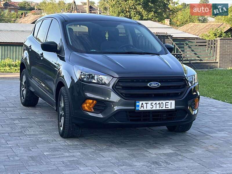 Внедорожник / Кроссовер Ford Escape 2018 в Городенке