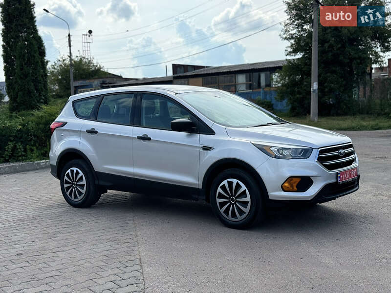 Внедорожник / Кроссовер Ford Escape 2019 в Сумах