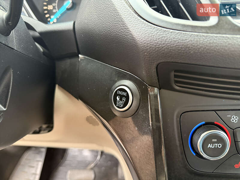 Внедорожник / Кроссовер Ford Escape 2016 в Черкассах фото 11 Внедорожник / Кроссовер Ford Escape 2016 в Черкассах