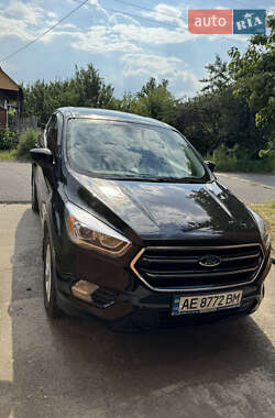 Внедорожник / Кроссовер Ford Escape 2019 в 