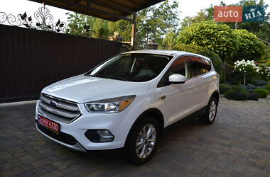 Позашляховик / Кросовер Ford Escape 2017 в Полтаві
