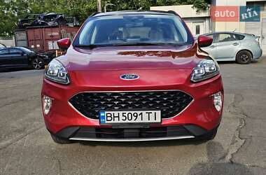 Внедорожник / Кроссовер Ford Escape 2021 в 