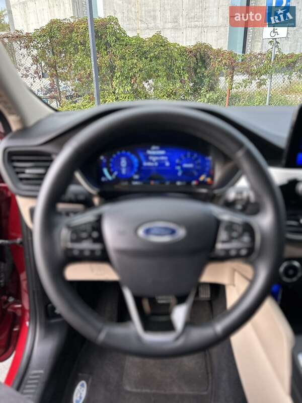 Внедорожник / Кроссовер Ford Escape 2019 в Львове