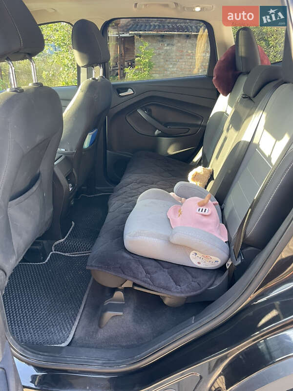 Внедорожник / Кроссовер Ford Escape 2015 в Полтаве