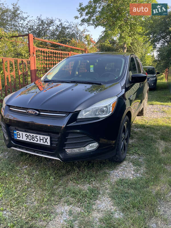 Внедорожник / Кроссовер Ford Escape 2015 в Полтаве
