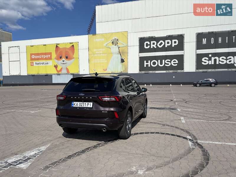 Внедорожник / Кроссовер Ford Escape 2023 в Киеве