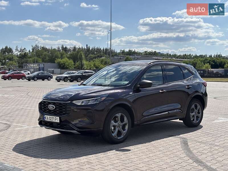 Внедорожник / Кроссовер Ford Escape 2023 в Киеве