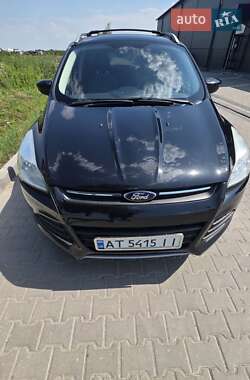 Внедорожник / Кроссовер Ford Escape 2015 в 