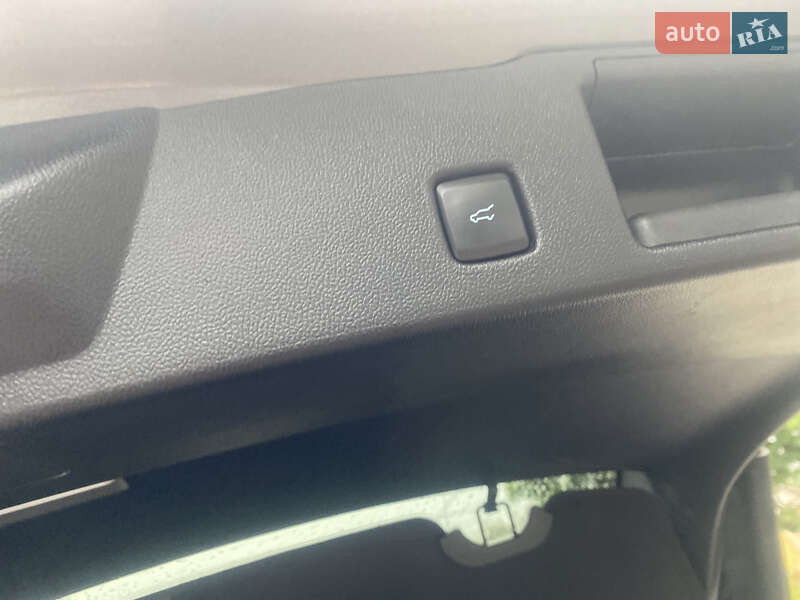 Внедорожник / Кроссовер Ford Escape 2021 в Чернигове