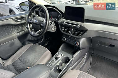 Внедорожник / Кроссовер Ford Escape 2020 в 