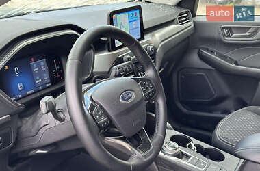 Внедорожник / Кроссовер Ford Escape 2024 в 