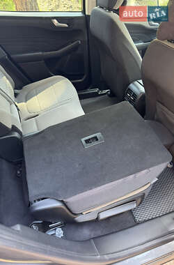 Внедорожник / Кроссовер Ford Escape 2021 в Киеве