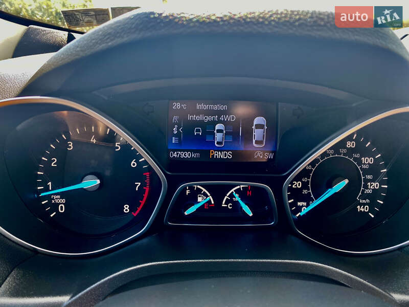 Внедорожник / Кроссовер Ford Escape 2016 в Сарнах