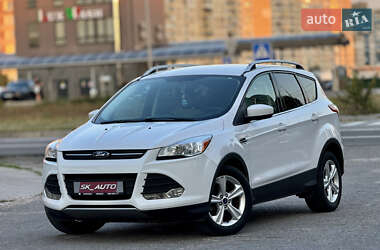 Внедорожник / Кроссовер Ford Escape 2014 в 