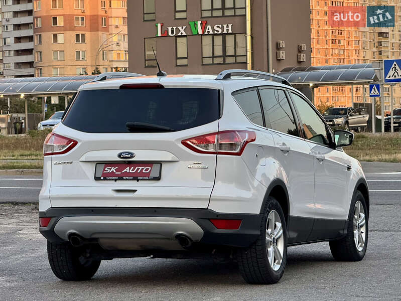 Внедорожник / Кроссовер Ford Escape 2014 в Киеве