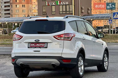 Внедорожник / Кроссовер Ford Escape 2014 в 