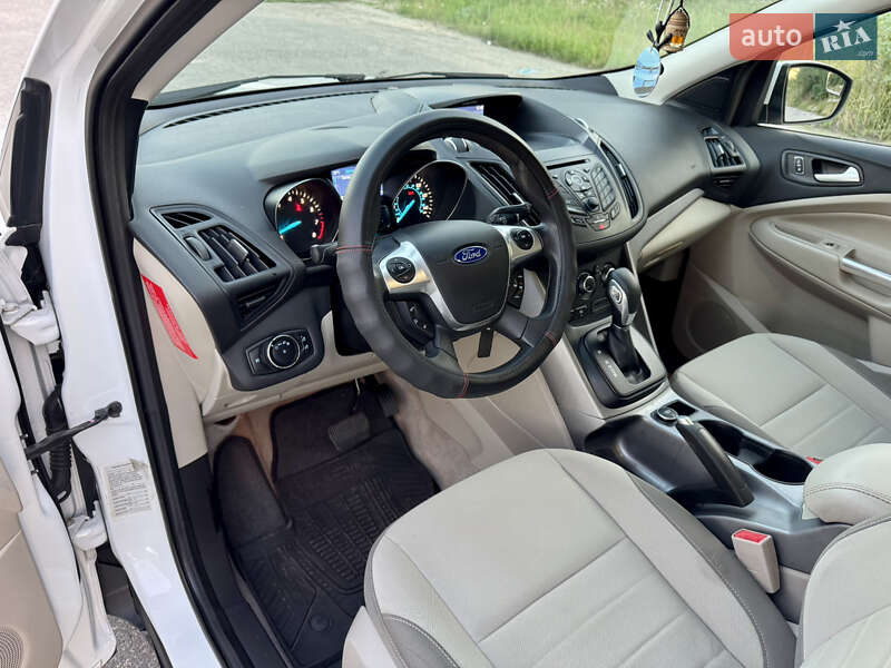 Внедорожник / Кроссовер Ford Escape 2014 в Киеве