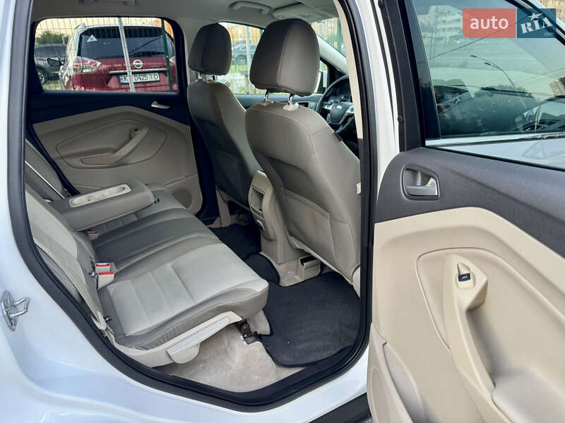 Внедорожник / Кроссовер Ford Escape 2014 в Киеве