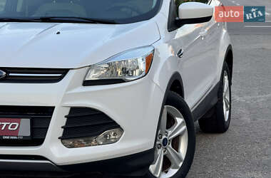 Внедорожник / Кроссовер Ford Escape 2014 в 