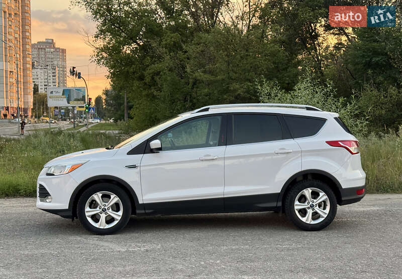 Внедорожник / Кроссовер Ford Escape 2014 в Киеве
