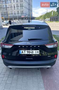 Внедорожник / Кроссовер Ford Escape 2022 в 