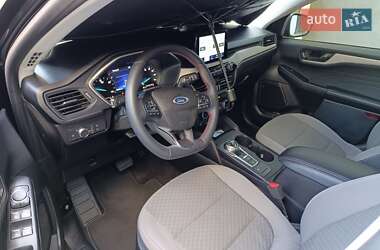 Внедорожник / Кроссовер Ford Escape 2022 в 